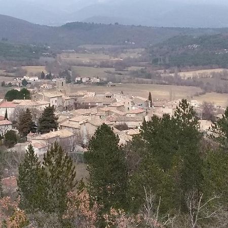 Auberge Le Lupin Blanc Revest-des-Brousses Exterior foto